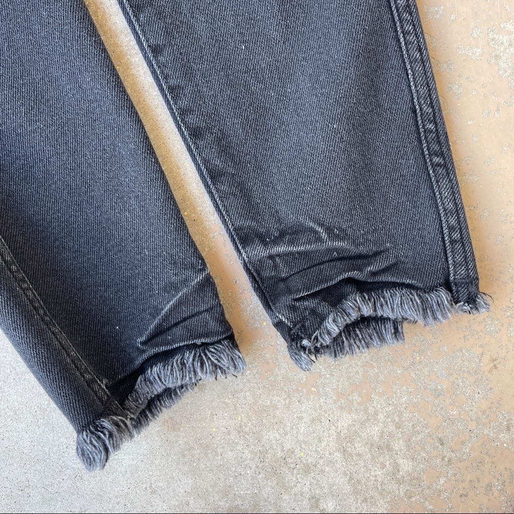 Good American Good Curve Black Distressed Jeans - Picture 6 of 7